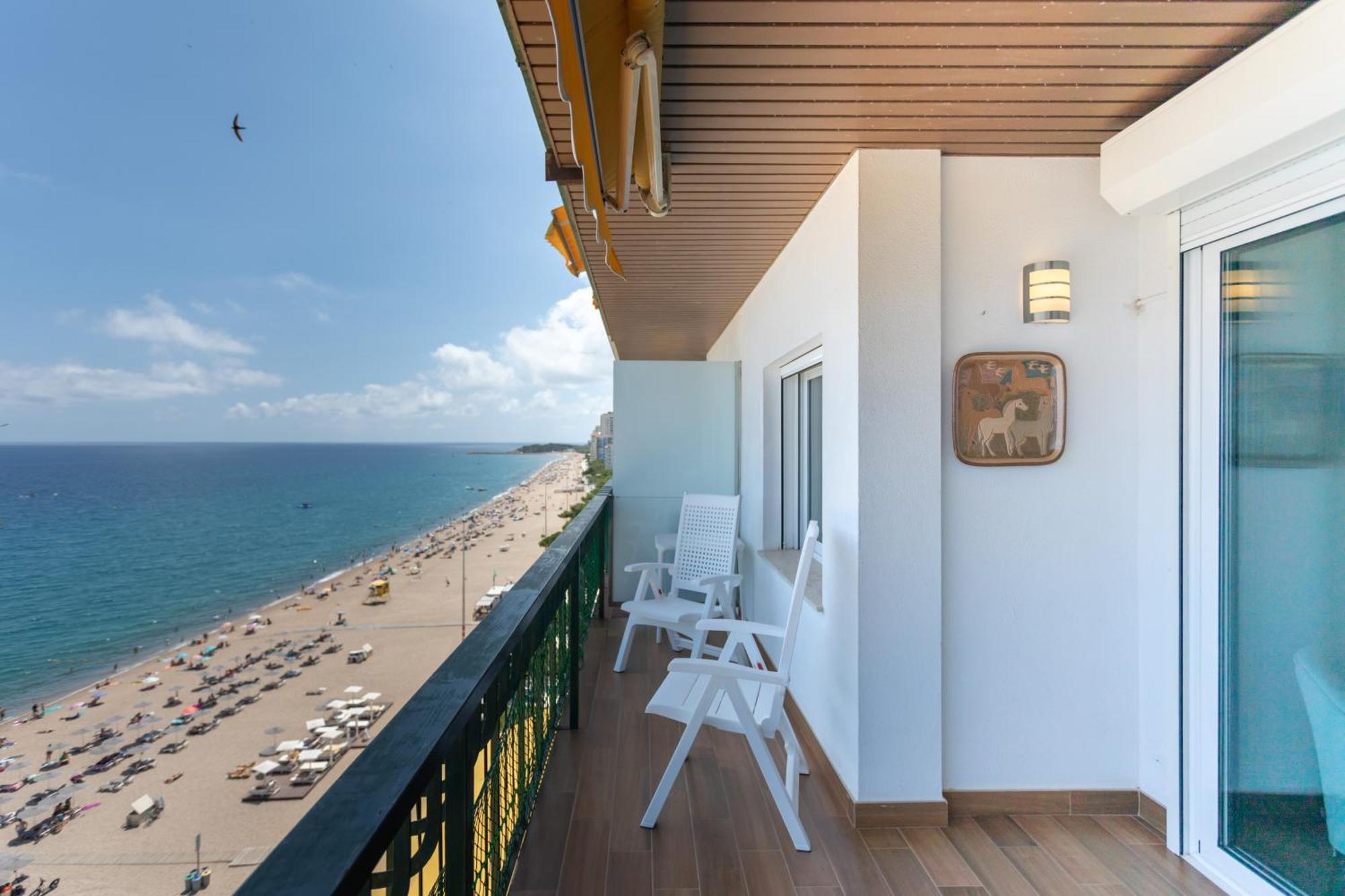 Pis Embaixador 1A Linea De Mar Apartment Кастел Пладжа де Аро Екстериор снимка
